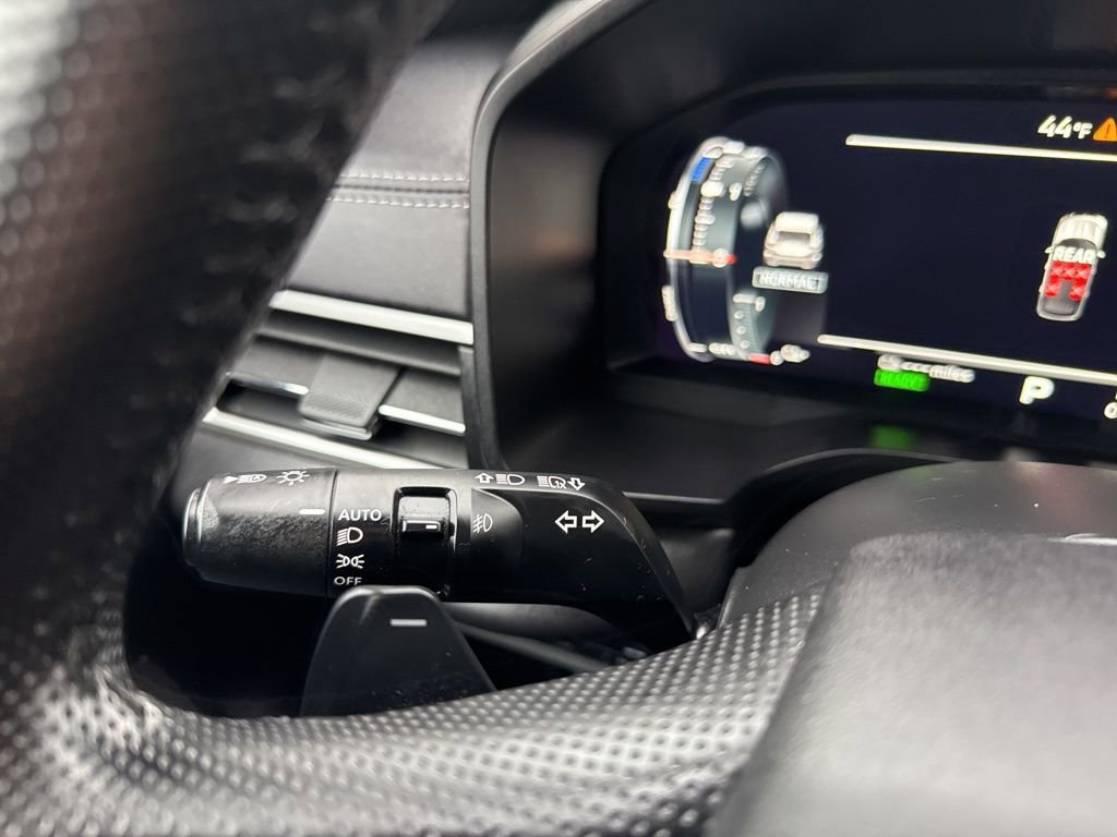 Used 2024 Mitsubishi Outlander 4WD Plug-In Hybrid image 20