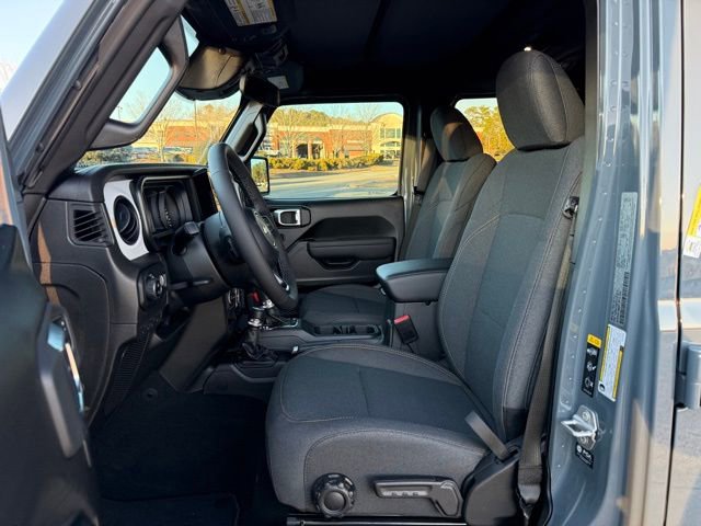 New 2026 Jeep Gladiator Sport AWD/4WD image 13