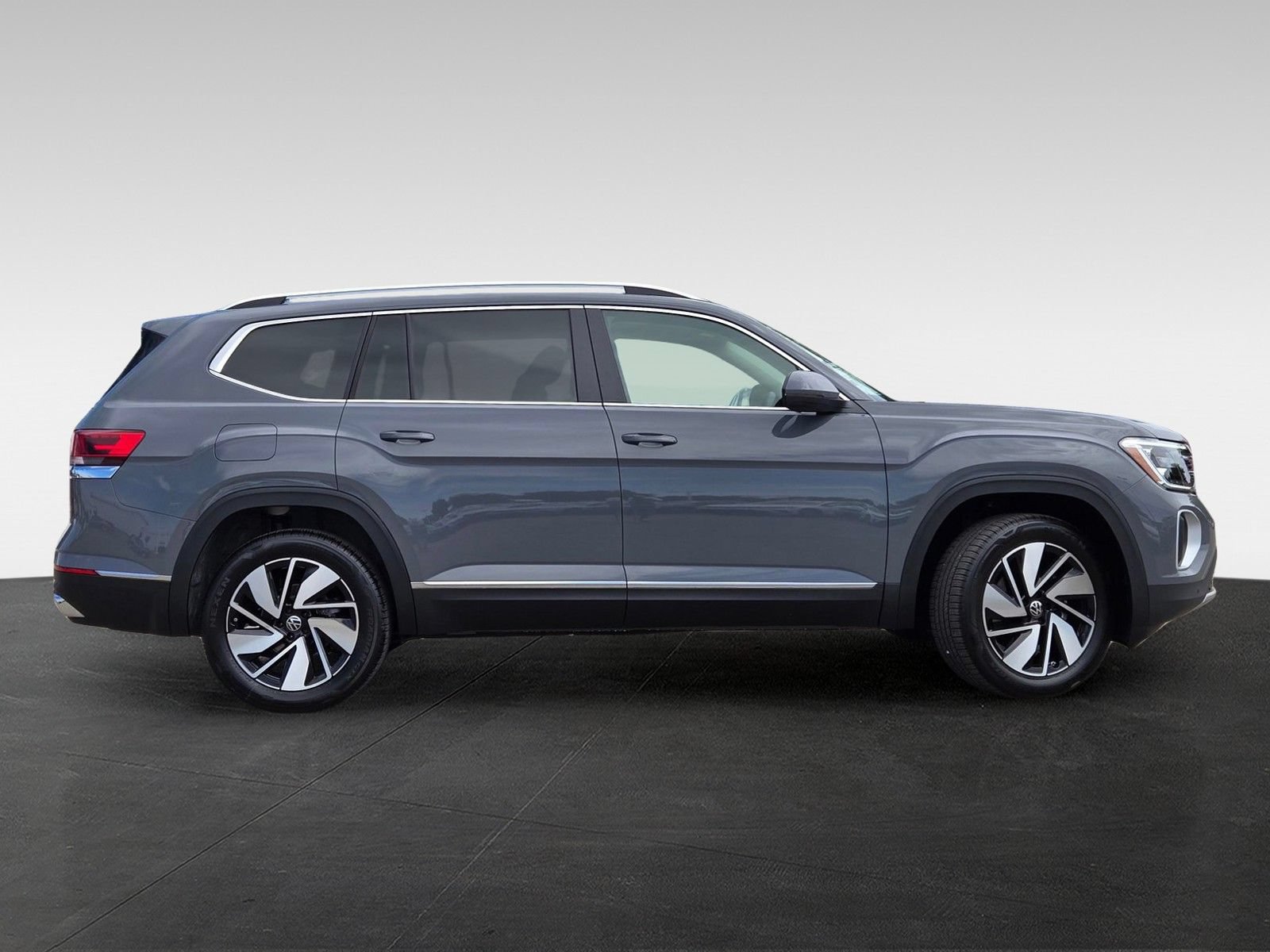 New 2026 Volkswagen Atlas SEL AWD/4WD image 3