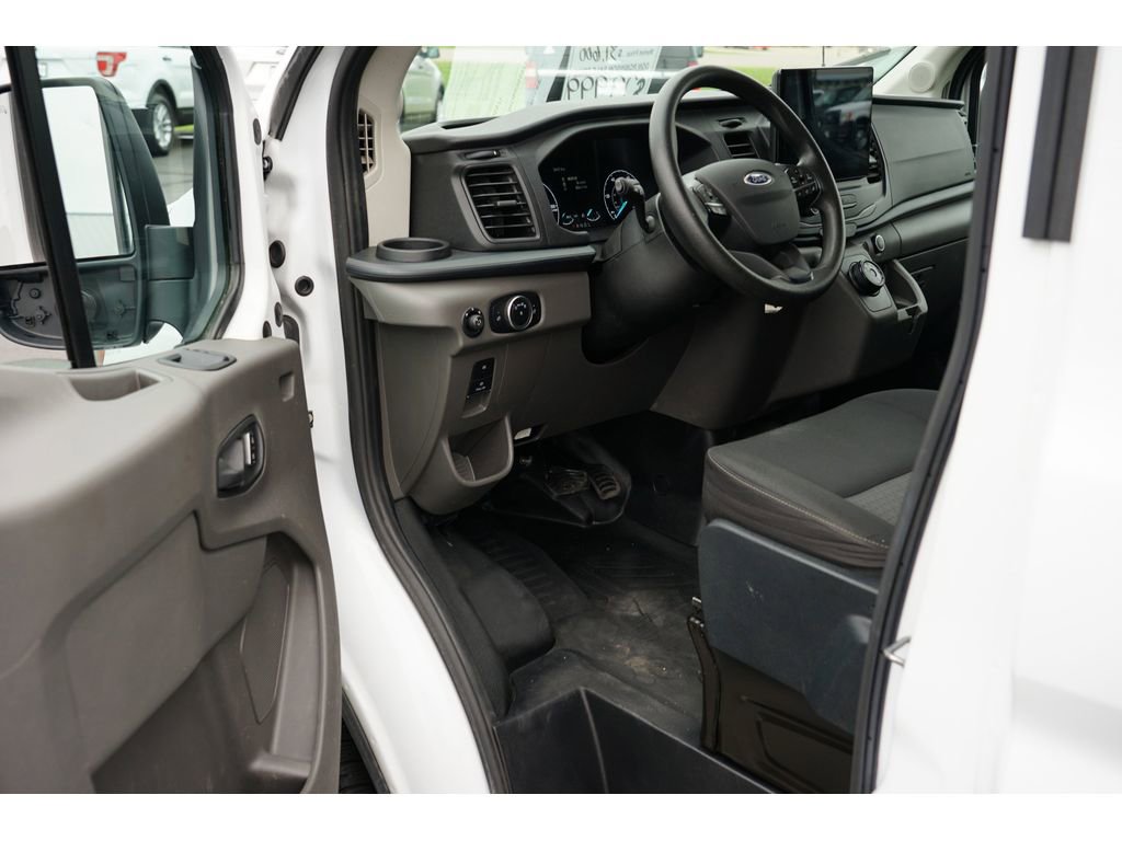 Used 2022 Ford E-Transit Medium Roof w/ Interior Upgrade Package image 13