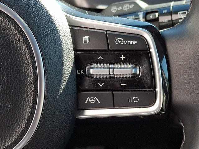Certified 2023 Kia Sorento S w/ Panoramic Sunroof Package FWD image 24