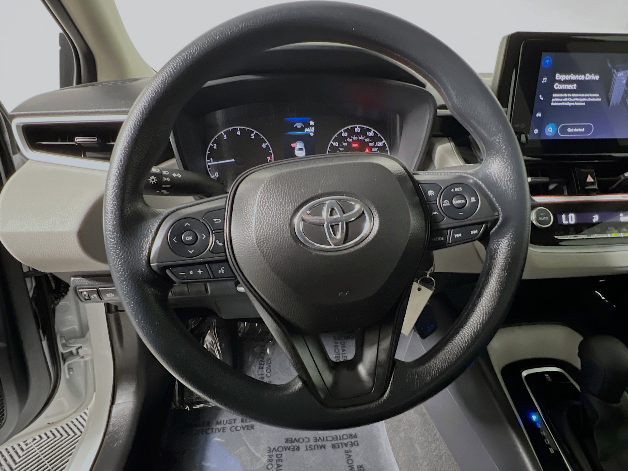 Used 2025 Toyota Corolla LE image 18