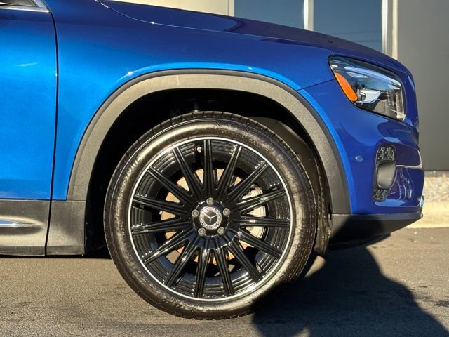 Used 2024 Mercedes-Benz GLB 250 4MATIC image 40