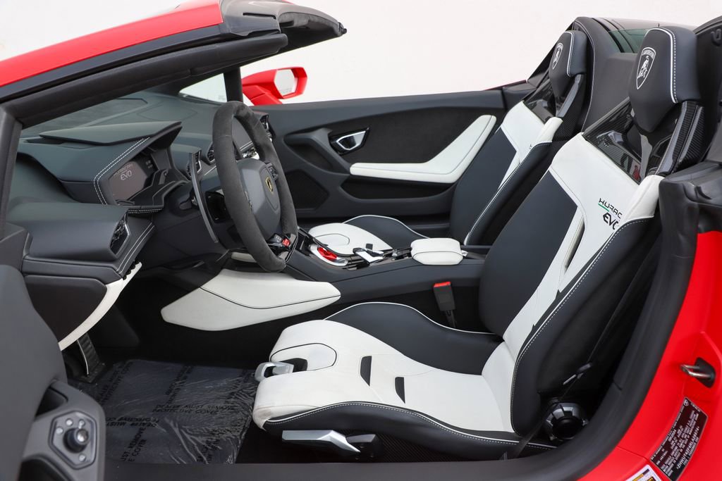 Used 2024 Lamborghini Huracan EVO AWD/4WD image 36