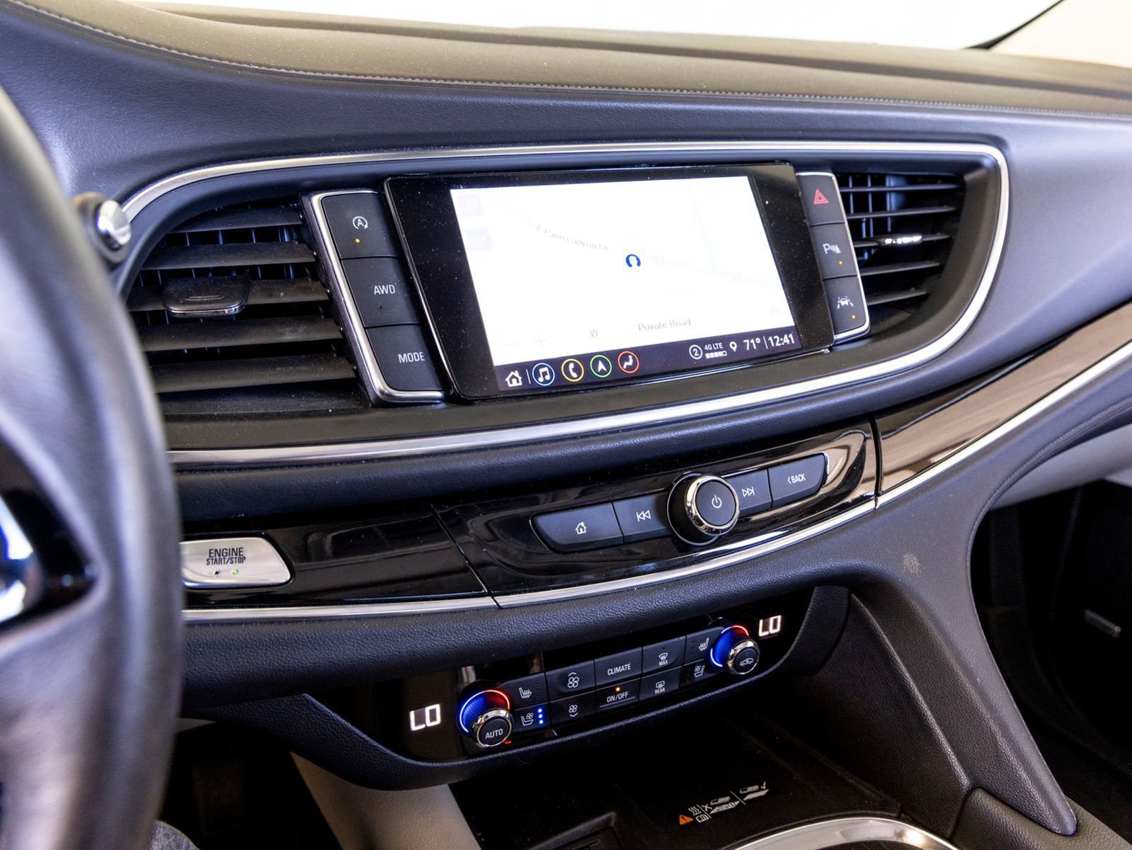 Used 2023 Buick Enclave Avenir w/ Avenir Technology Package AWD/4WD image 13