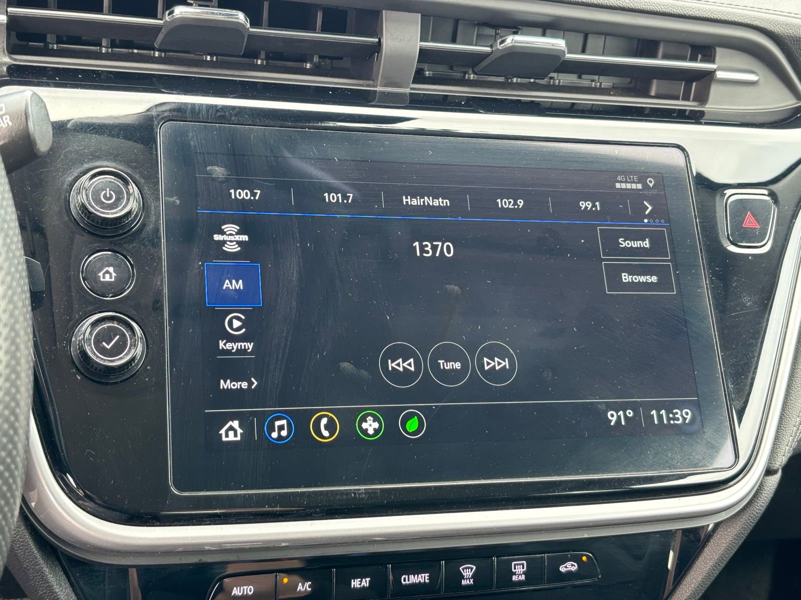 Used 2023 Chevrolet Bolt EUV LT FWD image 25