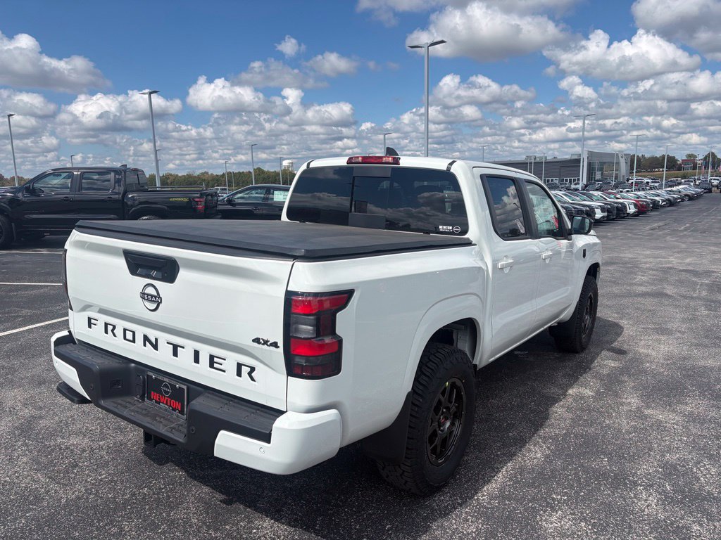 New 2026 Nissan Frontier SV w/ Tow Package AWD/4WD image 3