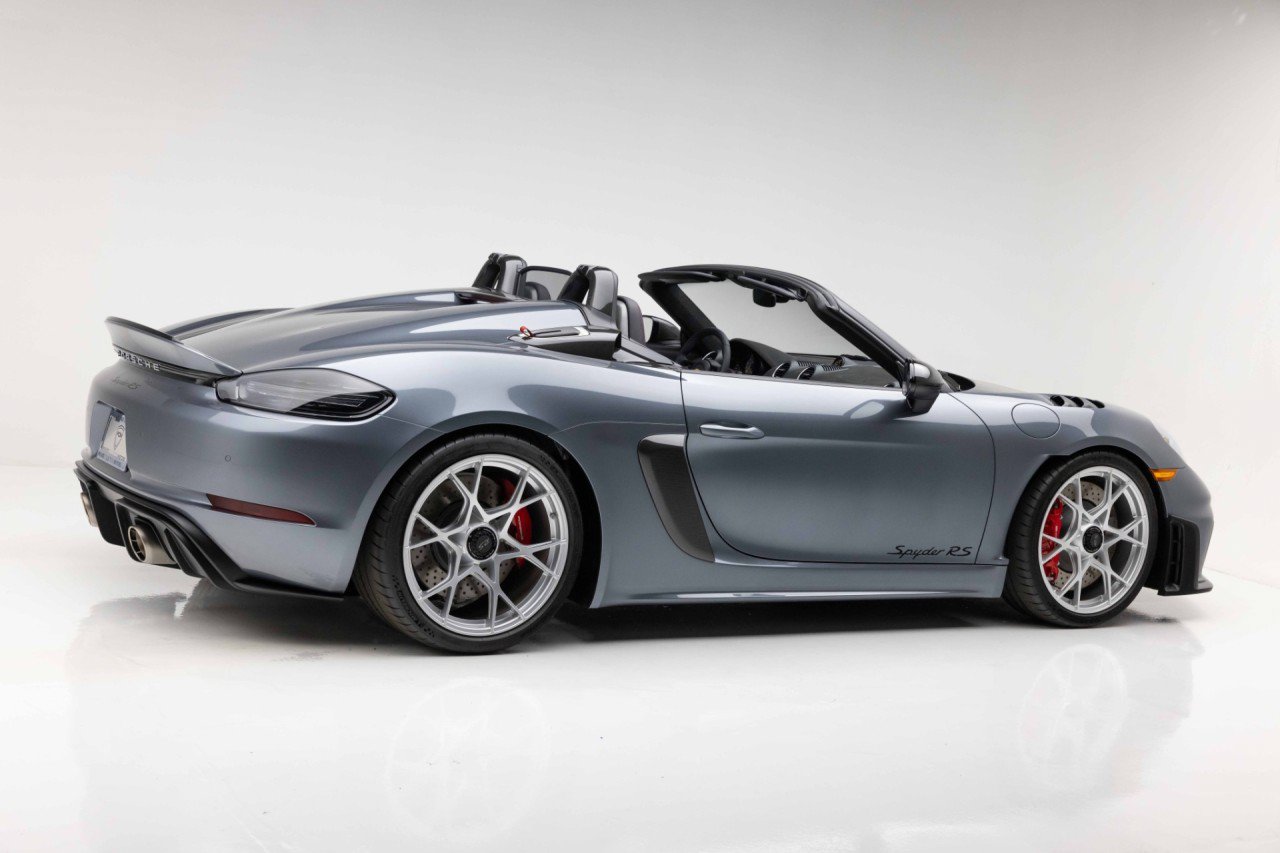 Used 2024 Porsche 718 Boxster Spyder RS RWD image 19