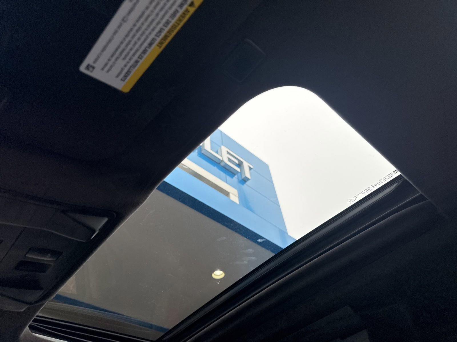 Used 2017 Cadillac Escalade ESV Platinum image 34