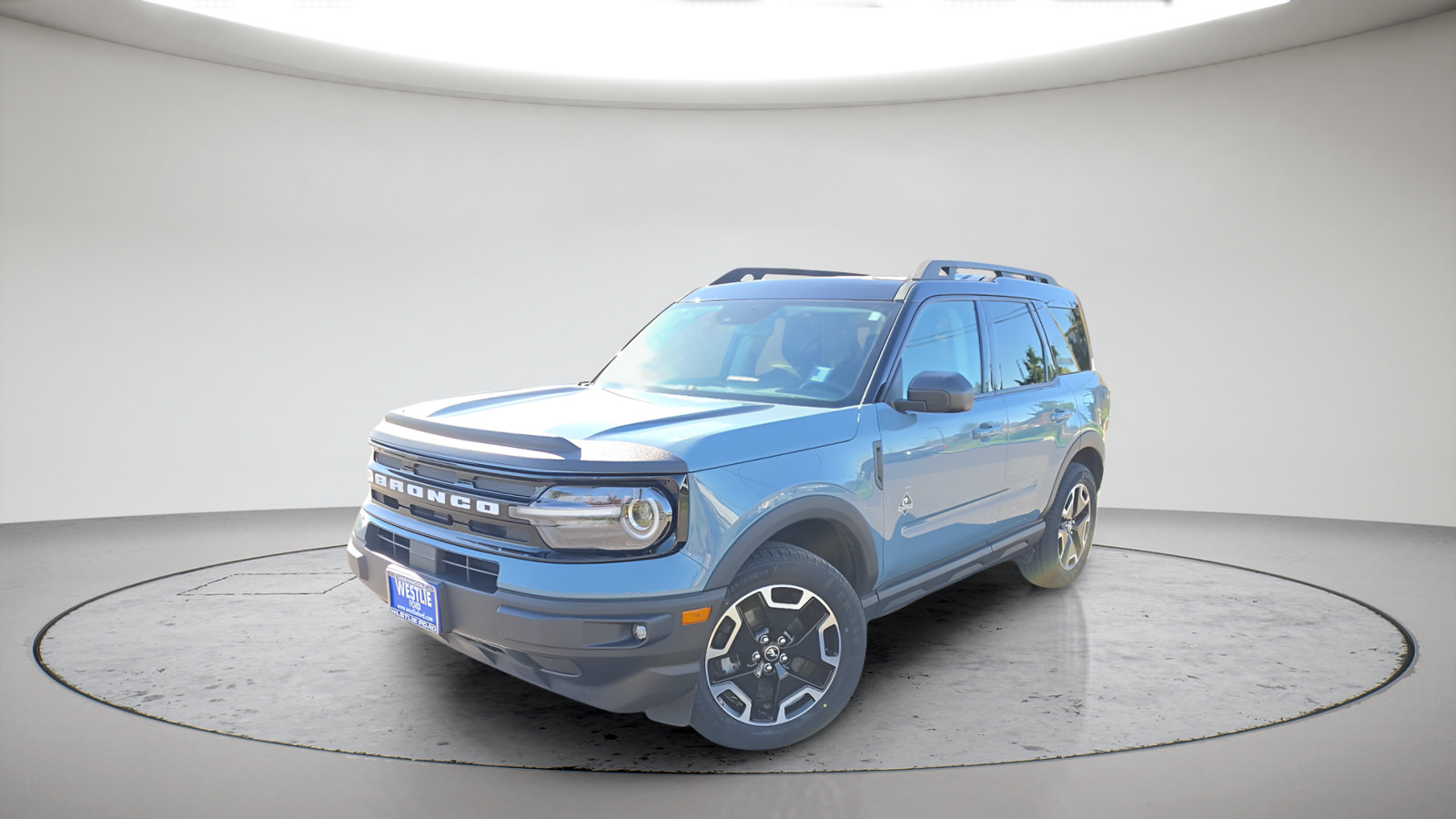 Used 2023 Ford Bronco Sport Outer Banks w/ Tech Package AWD/4WD image 1