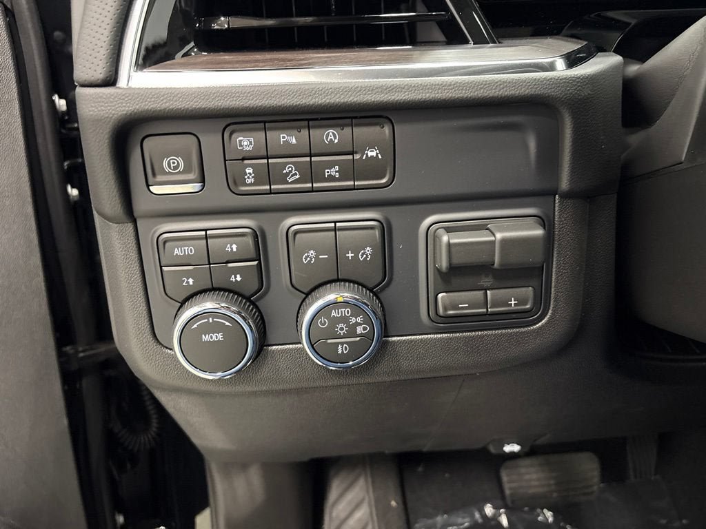 New 2026 Chevrolet Tahoe Premier AWD/4WD image 25