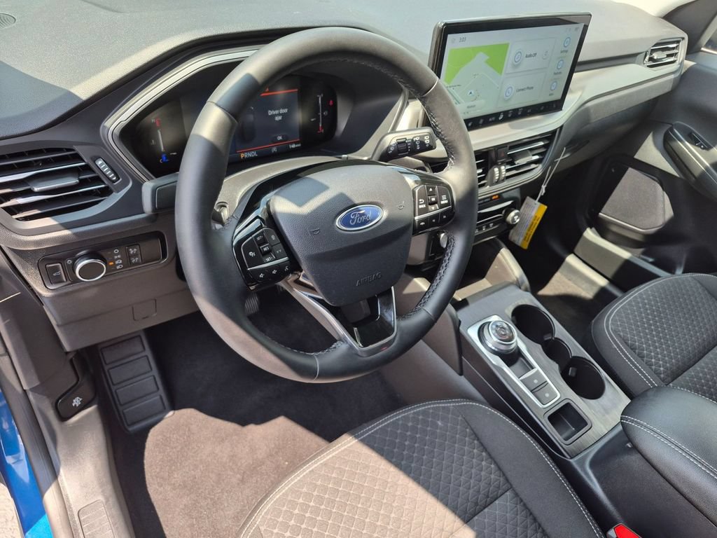 Used 2023 Ford Escape Active w/ Tech Pack #1 AWD/4WD image 12