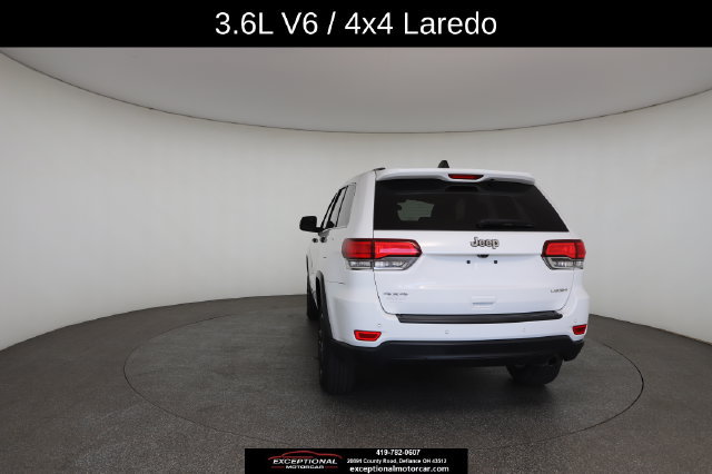 Used 2020 Jeep Grand Cherokee Laredo AWD/4WD image 13