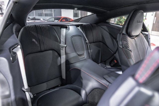 Used 2017 Aston Martin DB11 V12 image 21