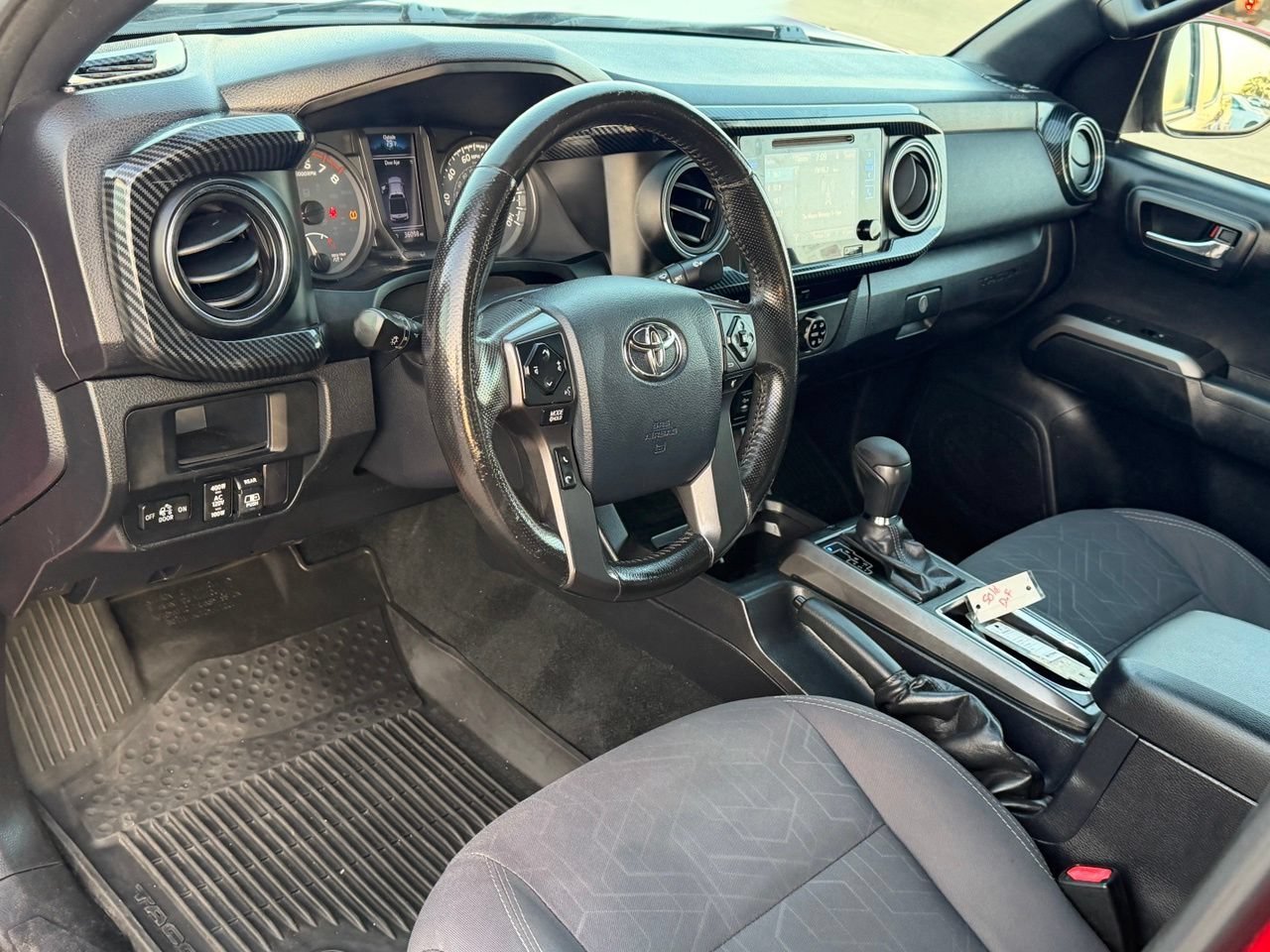 Used 2017 Toyota Tacoma TRD Off-Road w/ Tow Package (A/T) AWD/4WD image 15