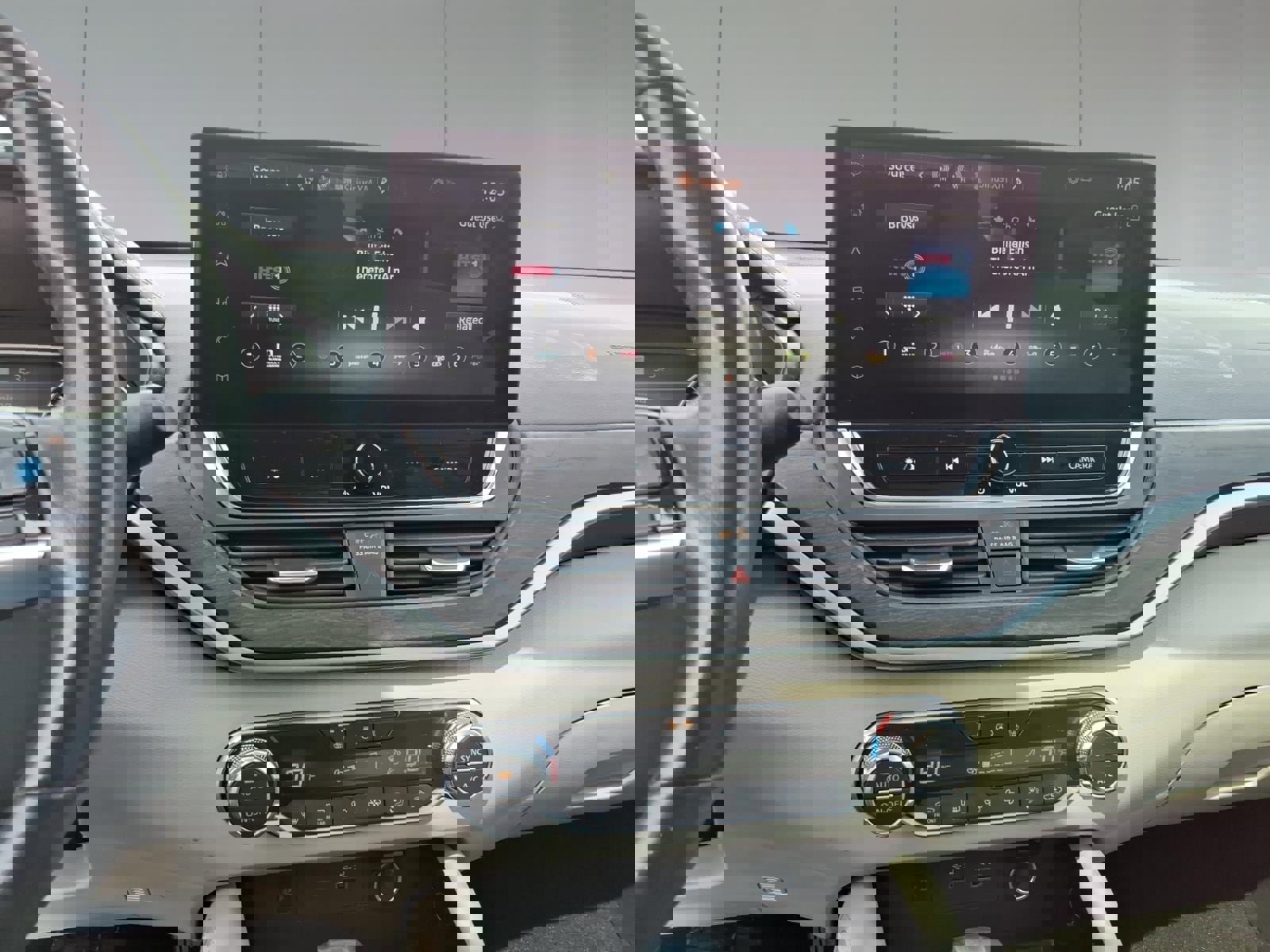 Used 2023 Nissan Altima 2.5 SL image 17