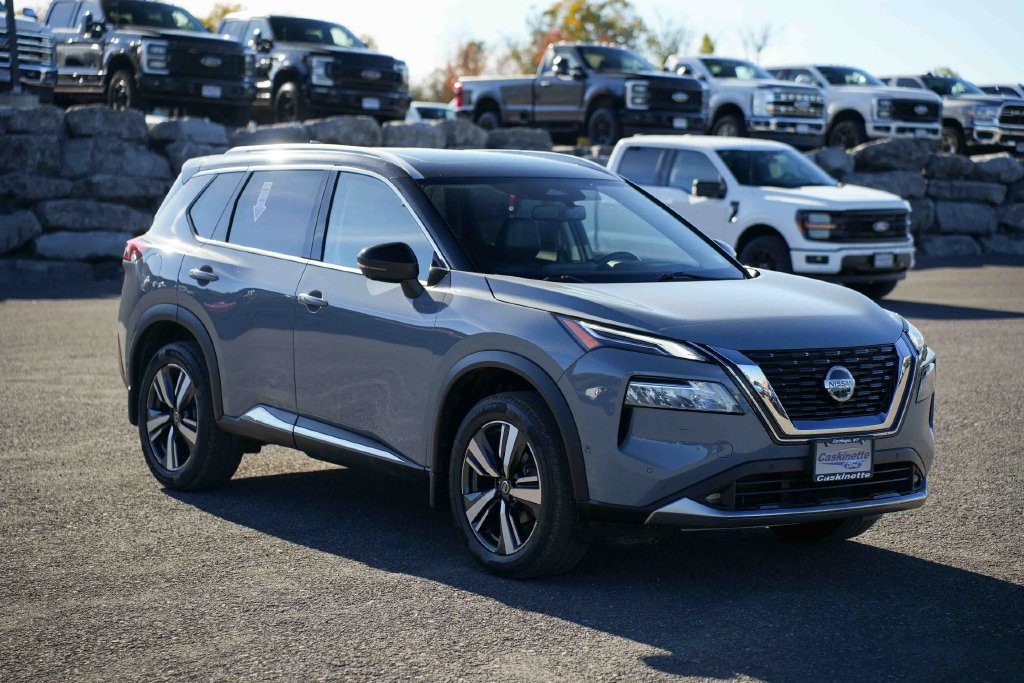 Used 2021 Nissan Rogue Platinum AWD/4WD image 3
