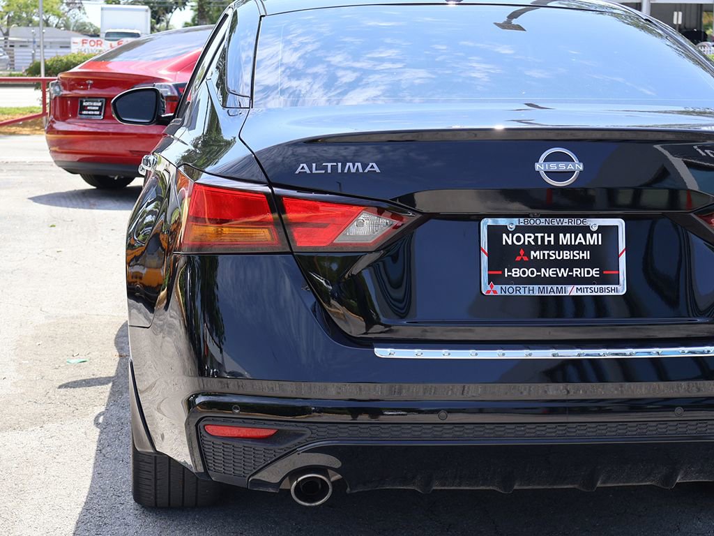 Used 2023 Nissan Altima 2.5 SL FWD image 15
