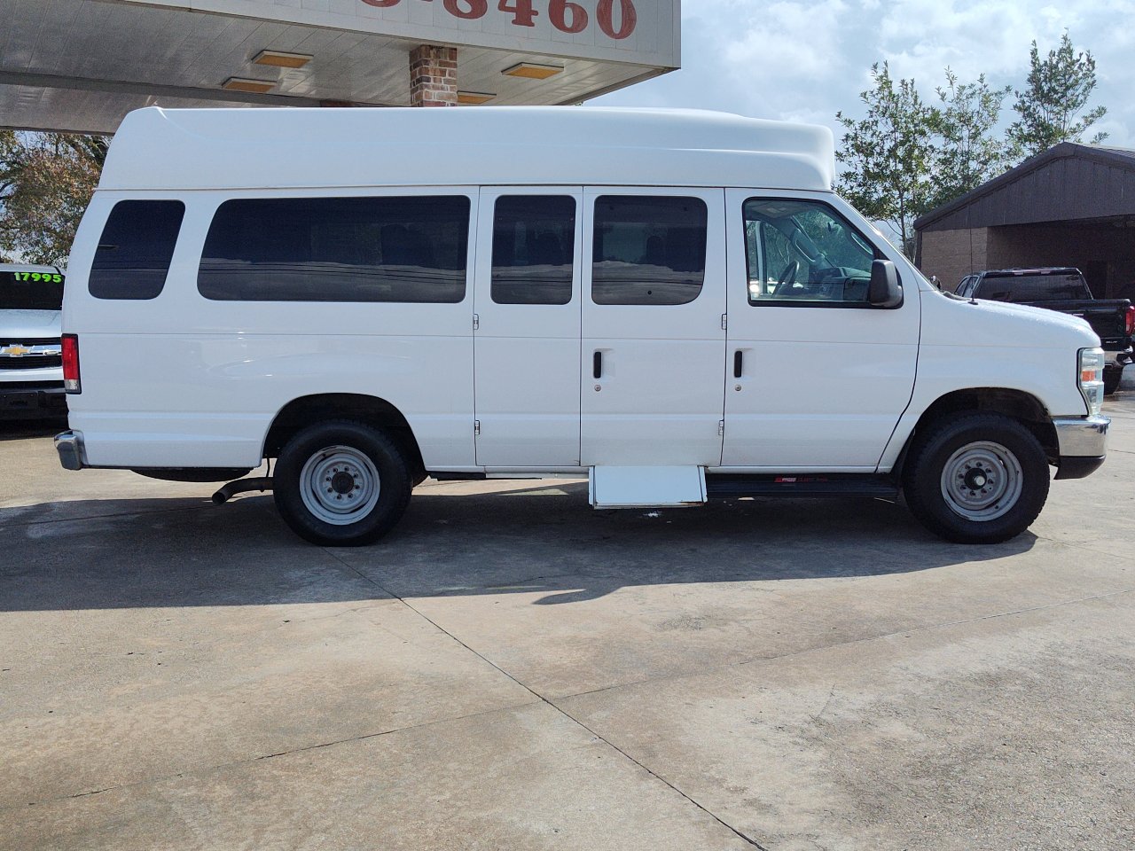 Used 2013 Ford E-250 and Econoline 250 Extended w/ Premium Van Group image 7
