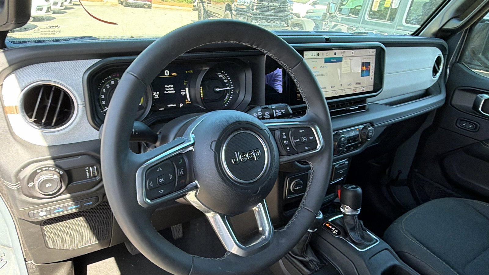 Used 2025 Jeep Wrangler Sahara w/ Safety Group AWD/4WD image 24