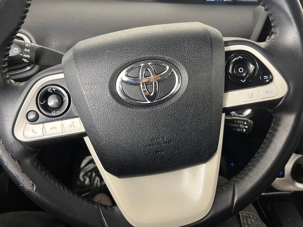 Used 2017 Toyota Prius Prime Premium image 23