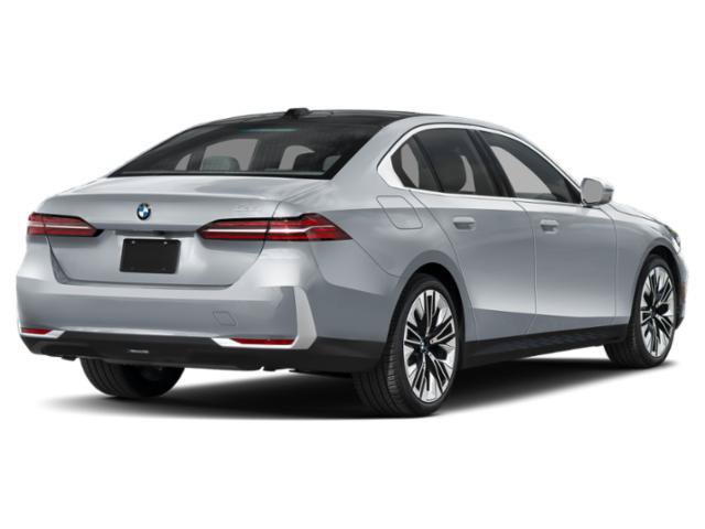 New 2027 BMW 530i RWD image 2