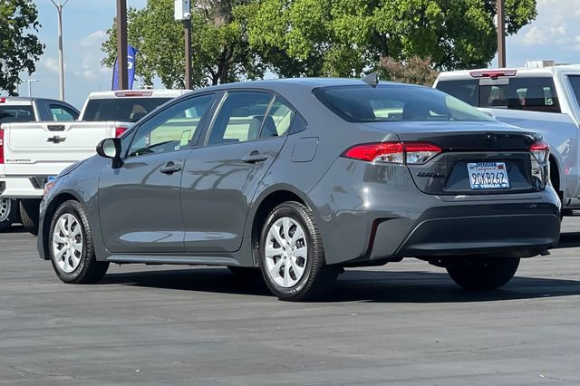 Used 2023 Toyota Corolla LE FWD image 6