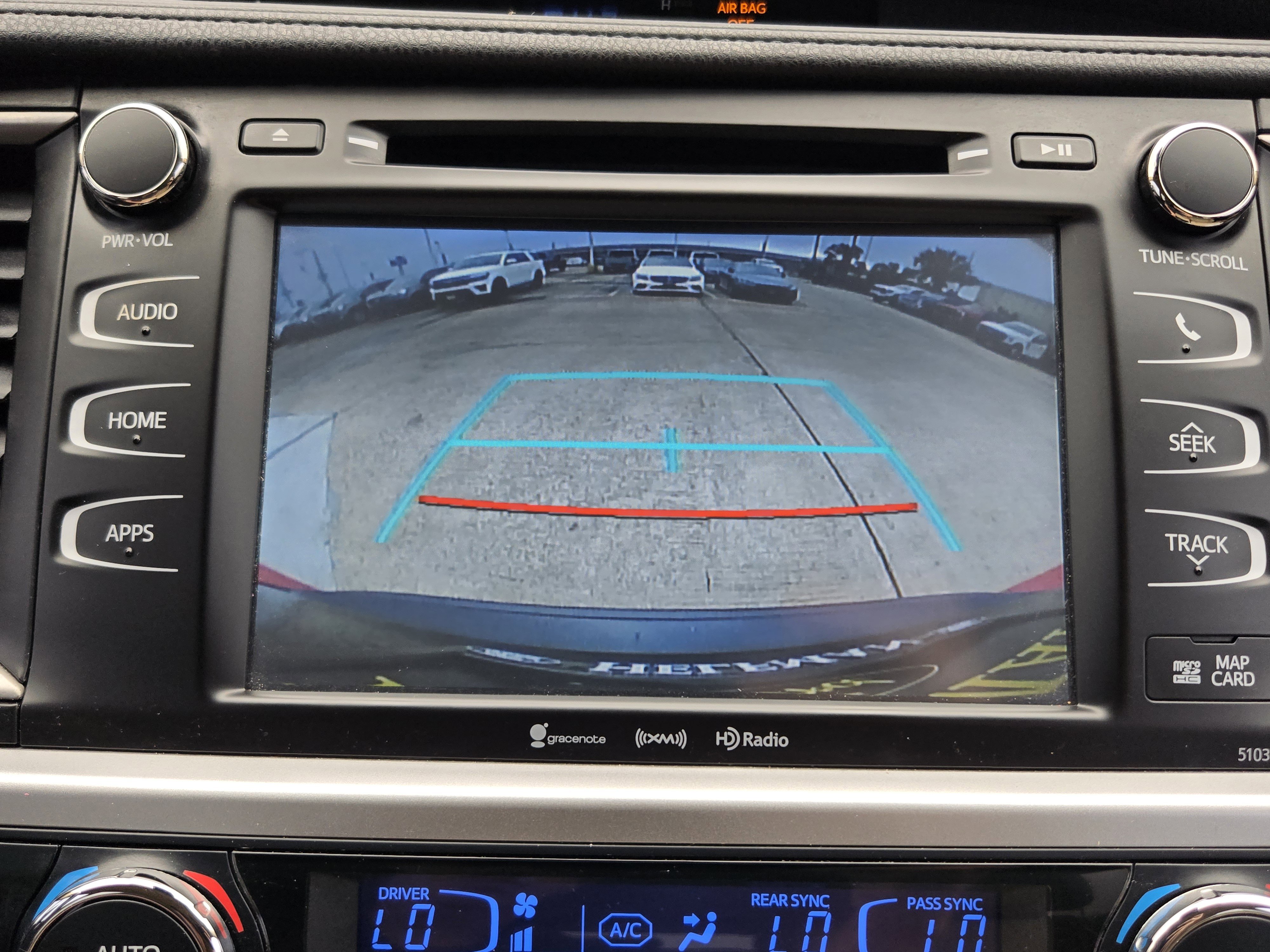 Used 2018 Toyota Highlander XLE image 13