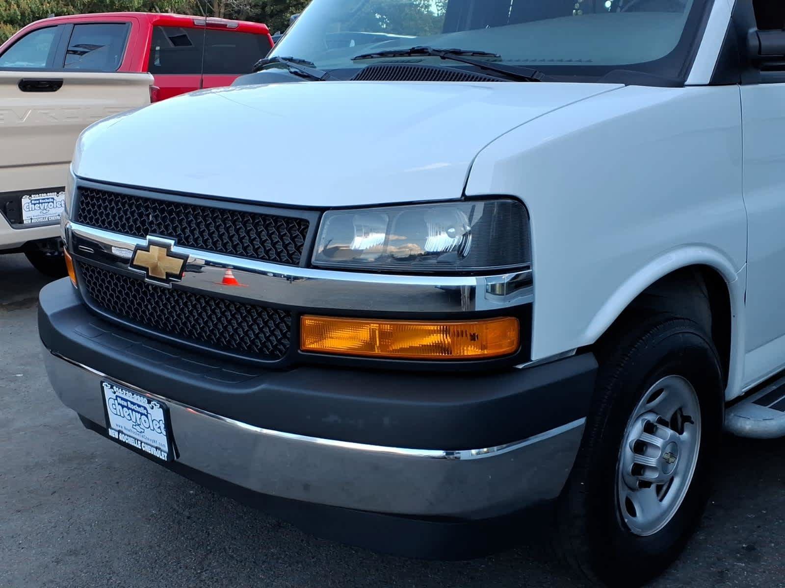 Certified 2025 Chevrolet Express 2500 w/ Driver Convenience Package RWD image 7