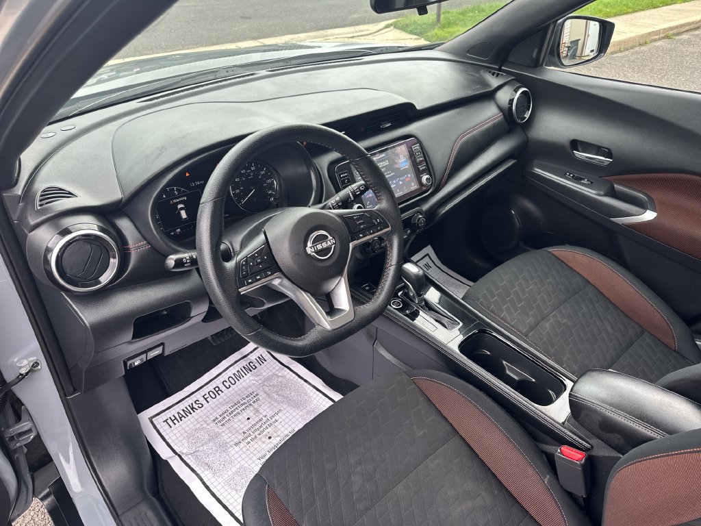Used 2023 Nissan Kicks SR FWD image 15