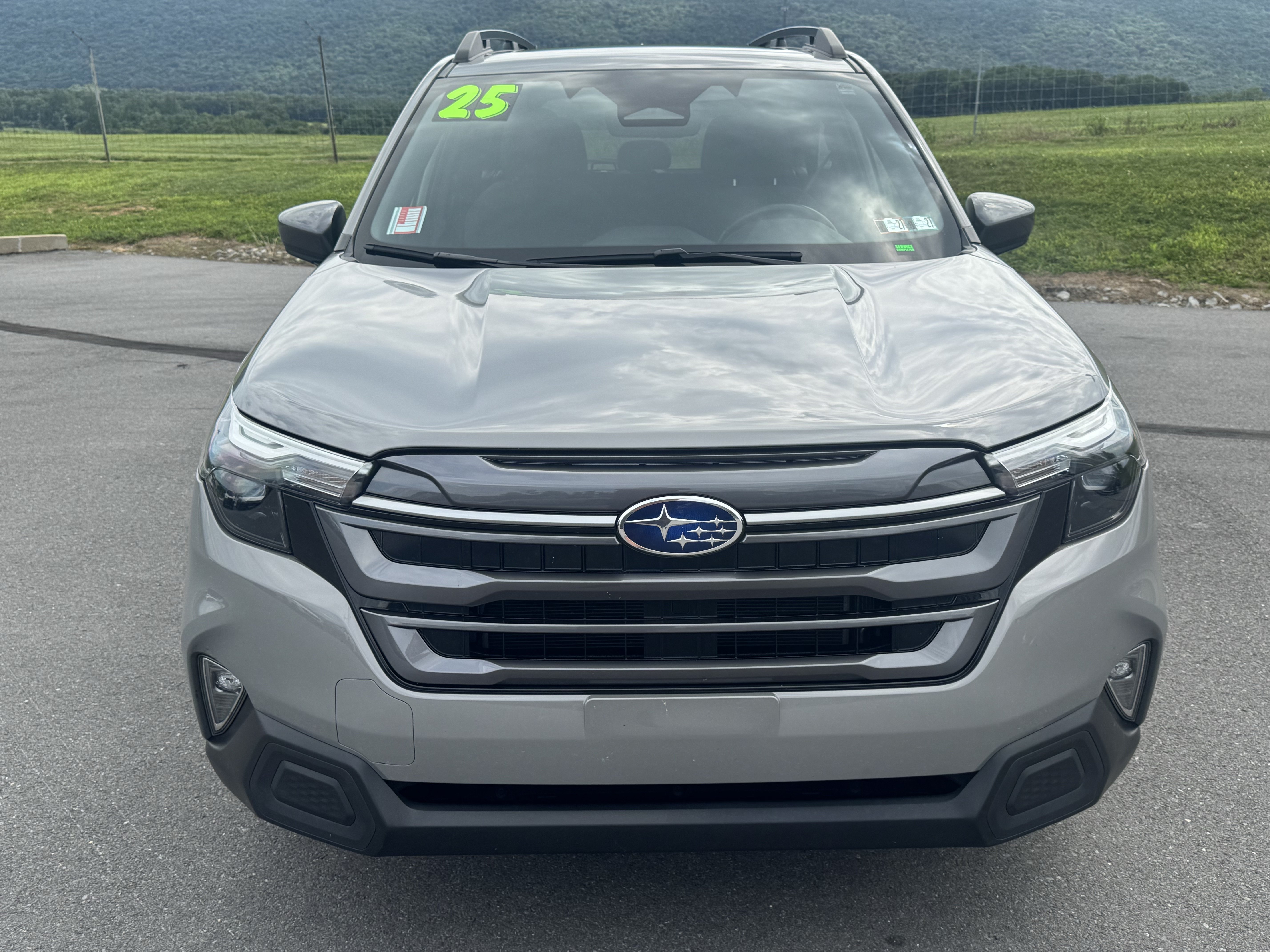 Certified 2025 Subaru Forester Premium w/ Convenience Package #1 AWD/4WD image 9