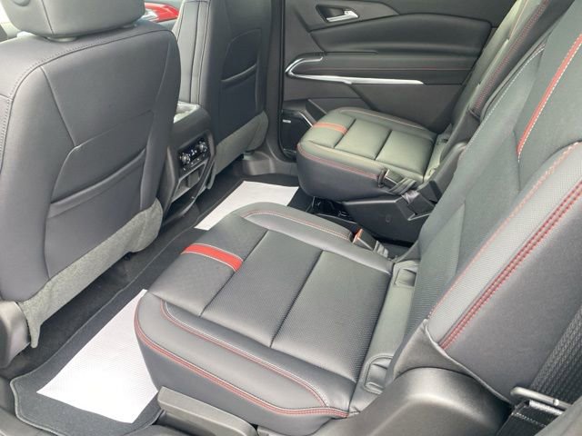 New 2026 Chevrolet Traverse RS w/ LPO, Floor Liner Package image 25