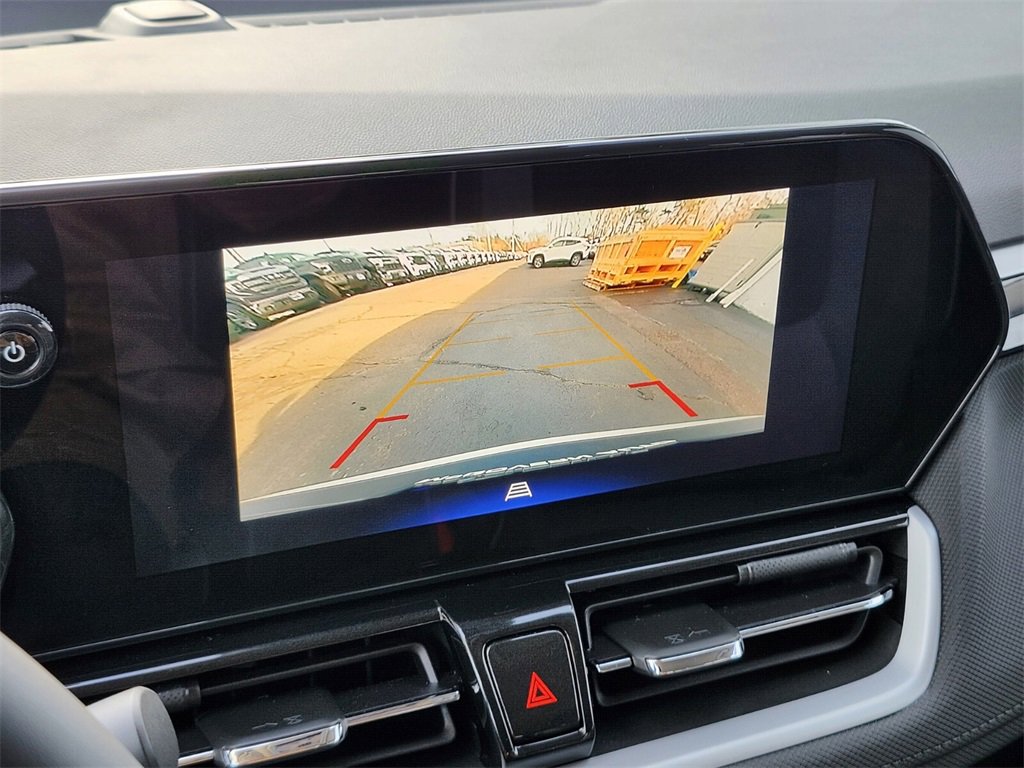 Used 2024 Chevrolet TrailBlazer LT w/ LT Cold Weather Package image 19