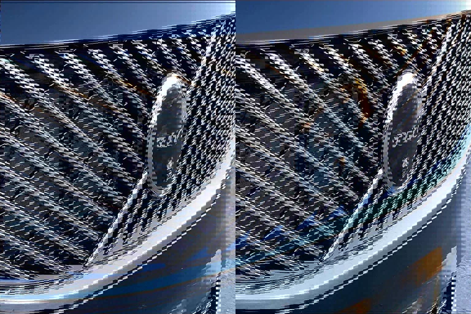 New 2026 Volvo XC90 B5 Plus w/ Protection Package image 34