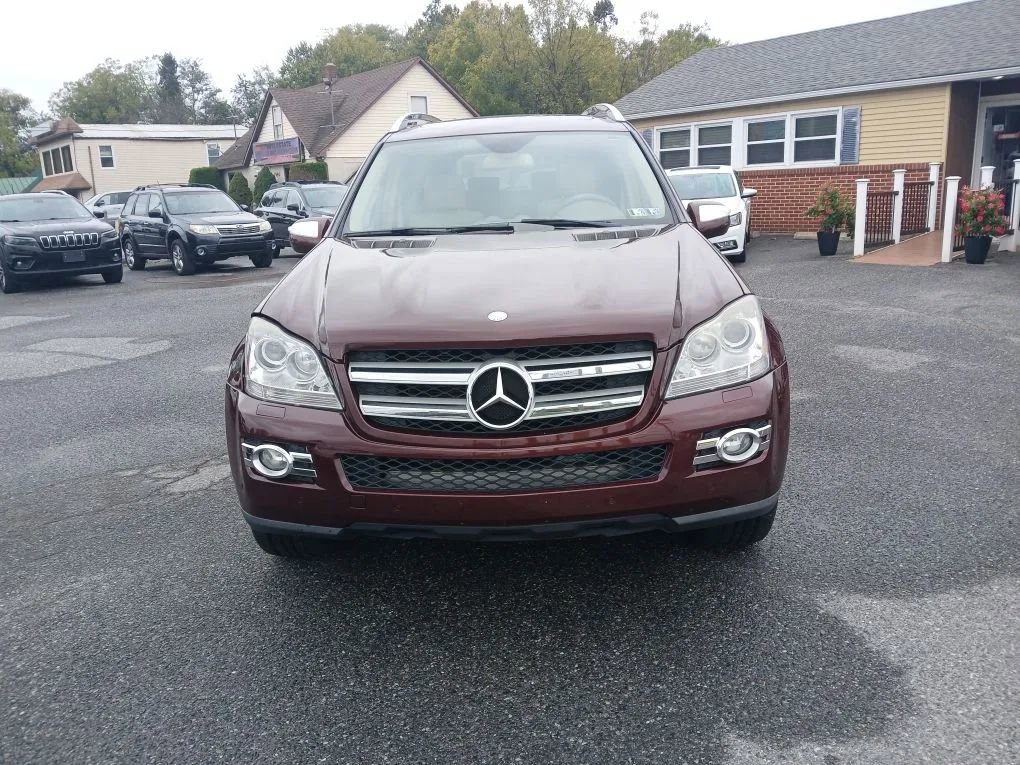 Used 2009 Mercedes-Benz GL 450 4MATIC image 2