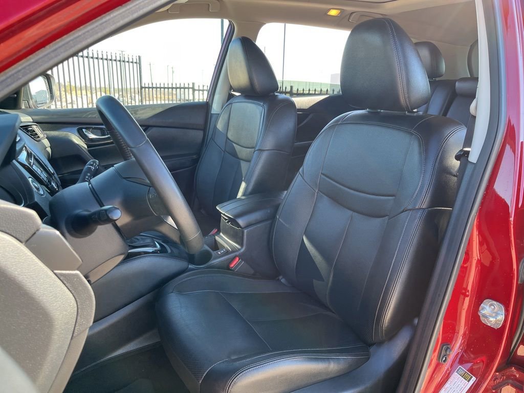 Used 2019 Nissan Rogue SL w/ Premium Package image 26