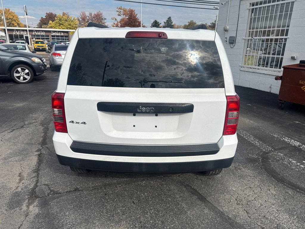 Used 2011 Jeep Patriot Sport image 7