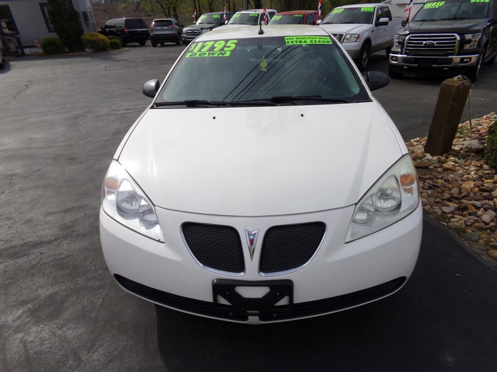 Used 2008 Pontiac G6 Sedan w/ Sport Package image 2