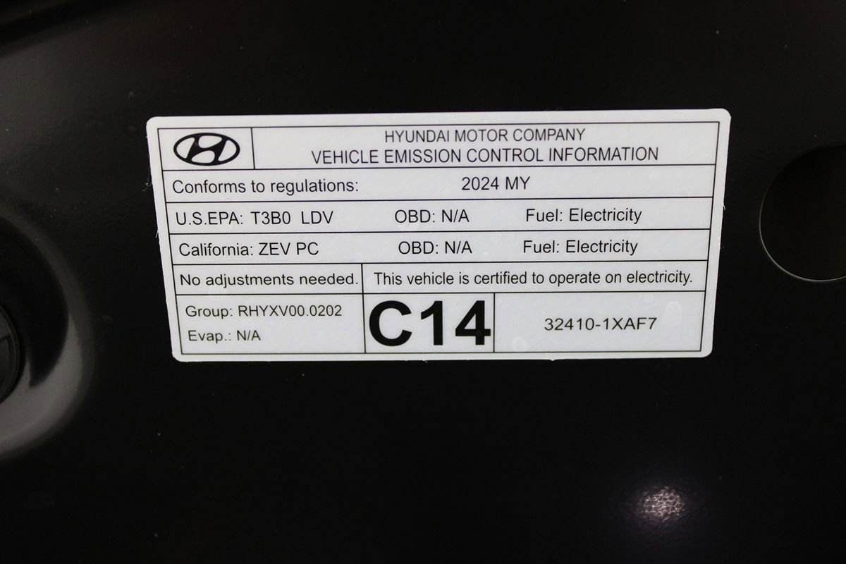 Used 2024 Hyundai Ioniq 6 SE AWD/4WD image 38