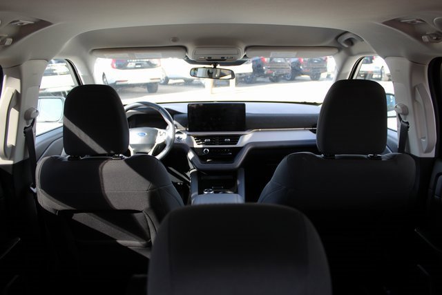 Used 2025 Ford Explorer Active RWD image 16