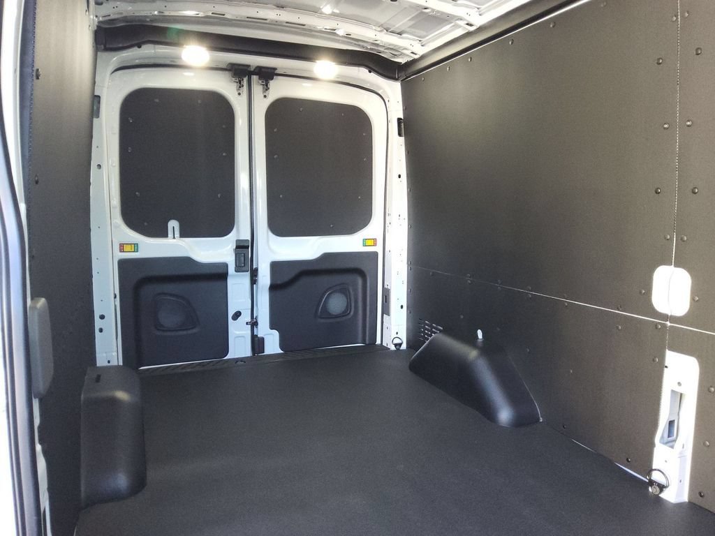 New 2026 Ford Transit 250 148 Medium Roof w/ Load Area Protection Package RWD image 17
