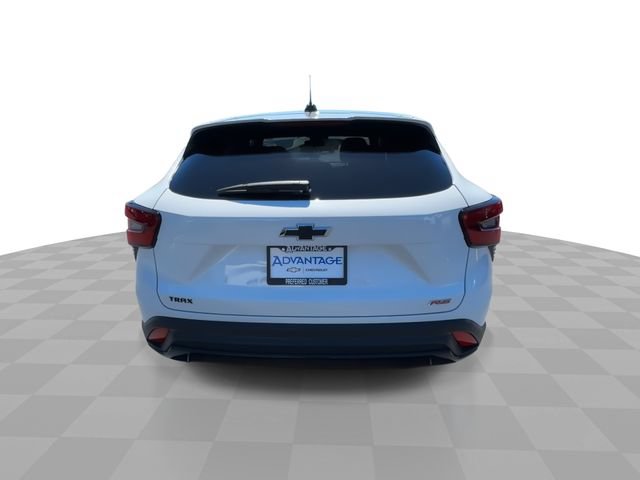 Used 2024 Chevrolet Trax RS w/ Sunroof Package FWD image 7