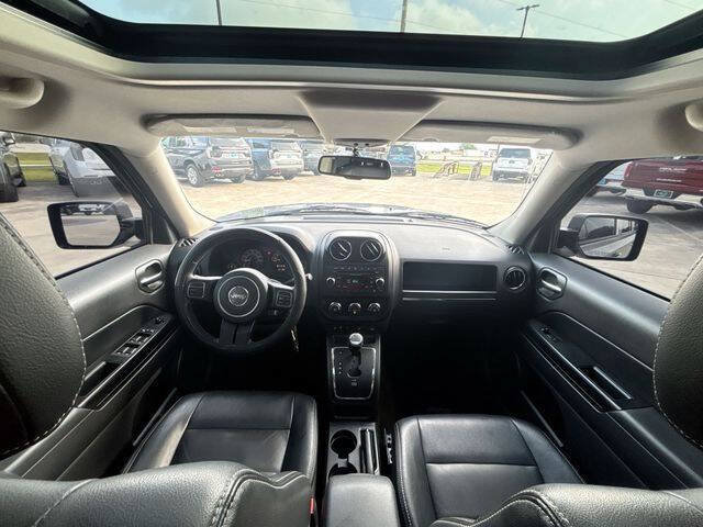 Used 2017 Jeep Patriot High Altitude AWD/4WD image 21