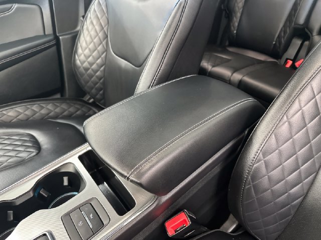 Used 2024 Ford Edge Titanium w/ Equipment Group 301A AWD/4WD image 32