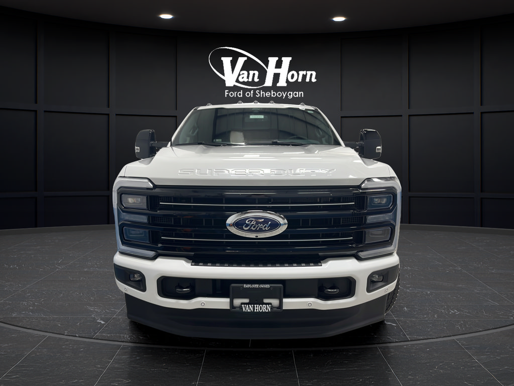 Used 2025 Ford F250 Platinum AWD/4WD image 2
