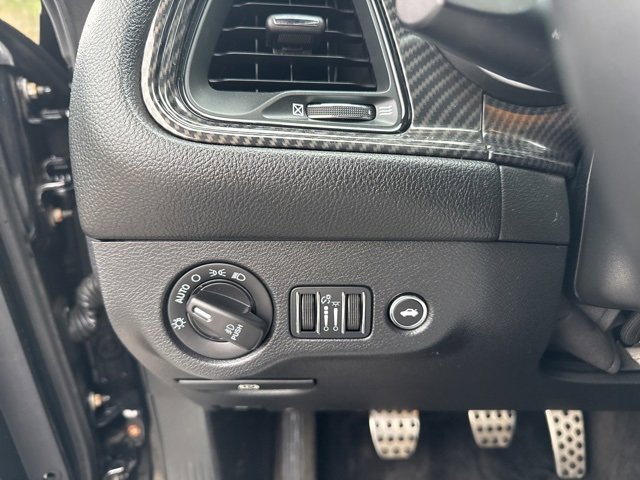 Used 2015 Dodge Challenger R/T Plus image 13