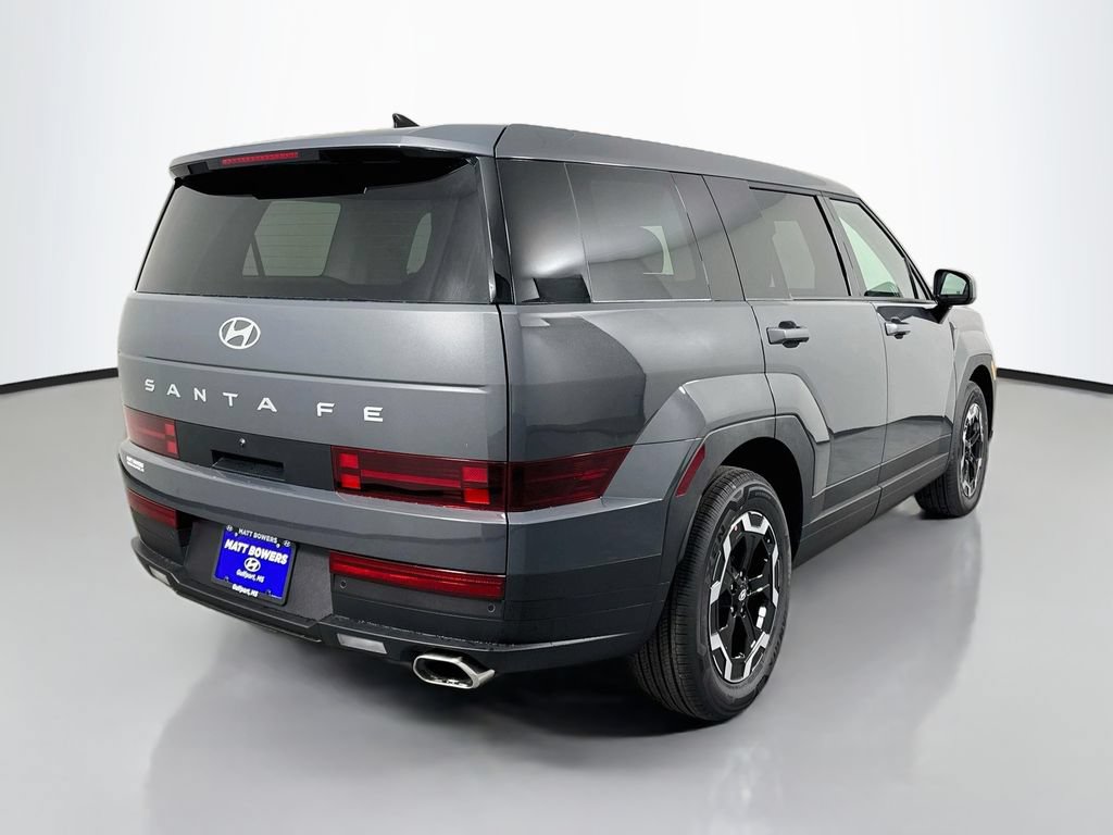Used 2026 Hyundai Santa Fe SE FWD image 5