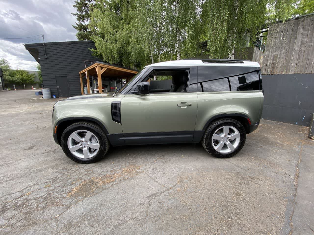 Used 2021 Land Rover Defender 90 First Edition AWD/4WD image 3
