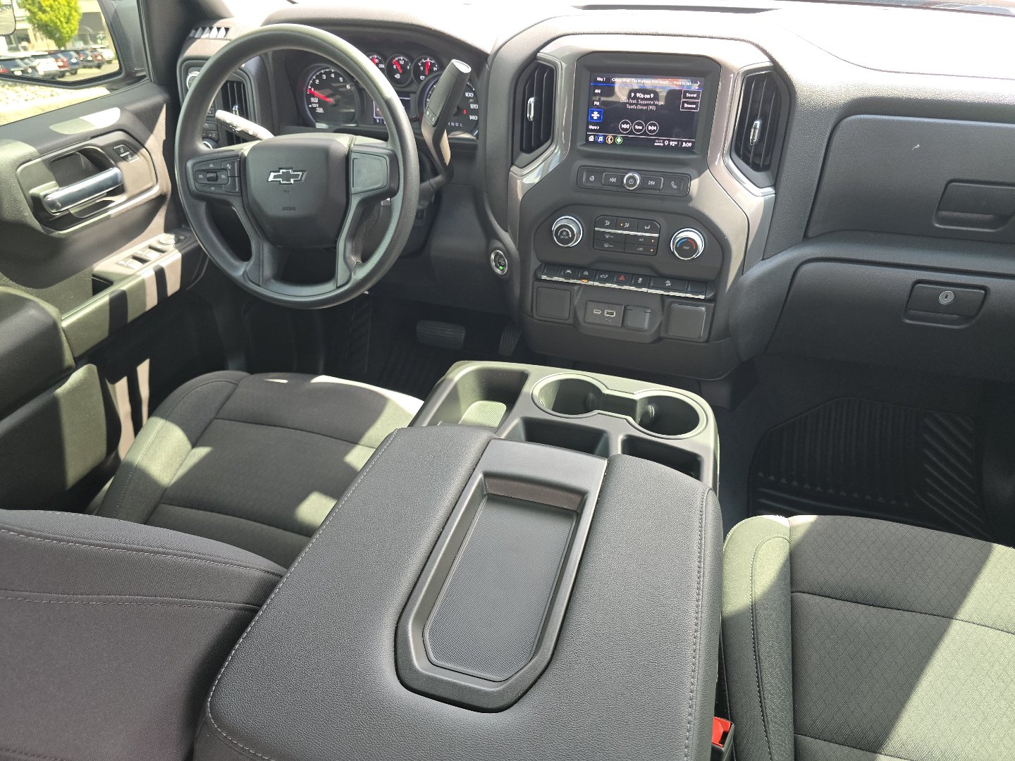 Used 2024 Chevrolet Silverado 1500 Custom Trail Boss AWD/4WD image 31