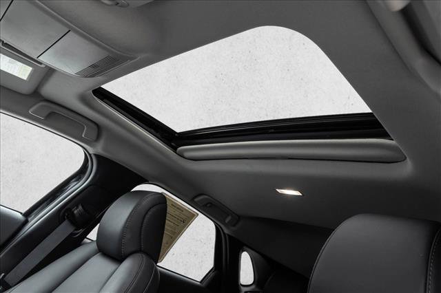 Used 2025 MAZDA CX-30 AWD 2.5 S w/ Preferred Package image 22